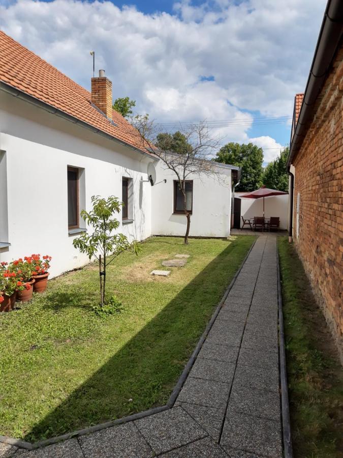 Ubytovani U Dvoraku Veselí nad Lužnicí Exteriör bild