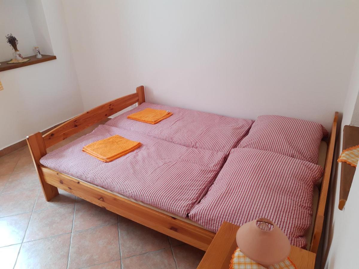 Ubytovani U Dvoraku Veselí nad Lužnicí Exteriör bild